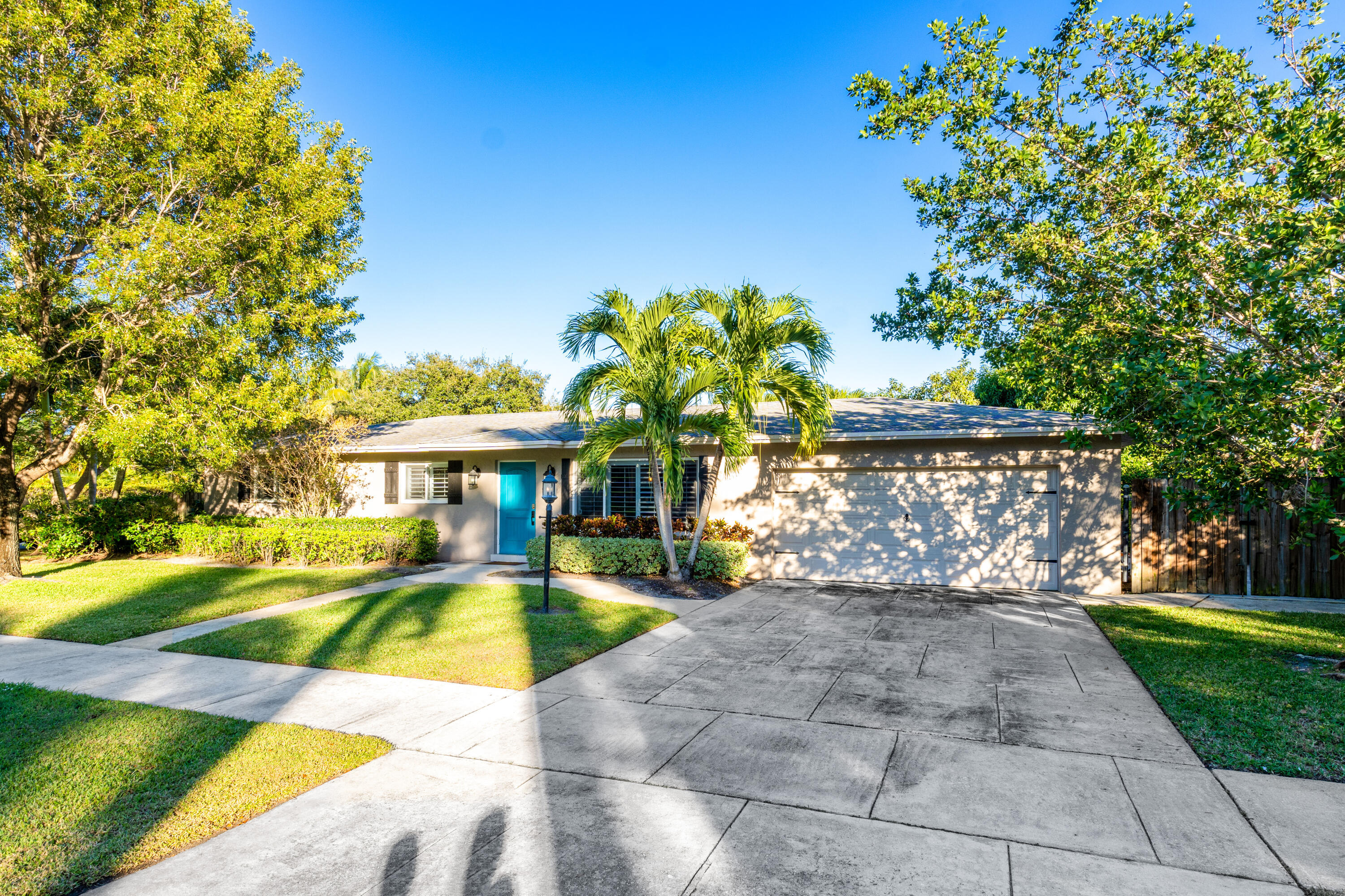 770 Northwest 3rd Avenue Boca Raton, FL 33432 - Photo 2 of 45 Front of House