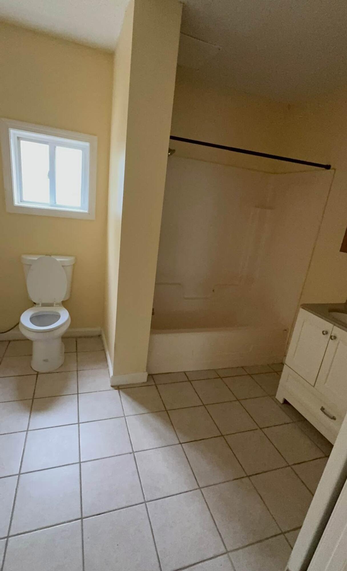 32 Spring Street Gardiner, ME 04345 - Photo 7 of 9 Bathroom