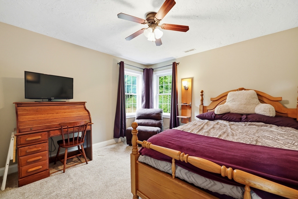34 Bissonnette Circle Southampton, MA 01073 - Photo 26 of 42