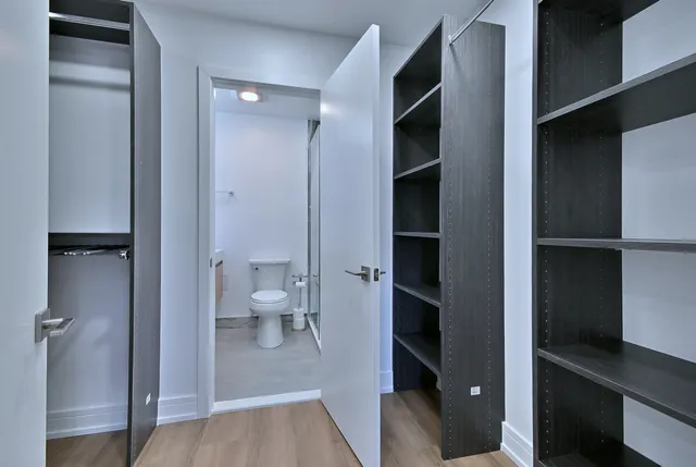 $395,000 | 1230 Park Avenue West, Unit 225, Highland Park, IL 60035