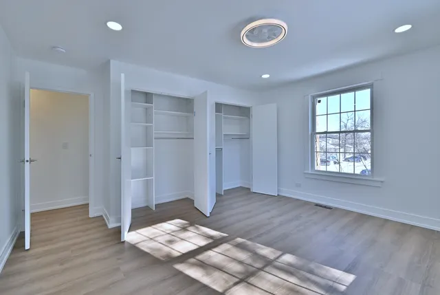 $395,000 | 1230 Park Avenue West, Unit 225, Highland Park, IL 60035