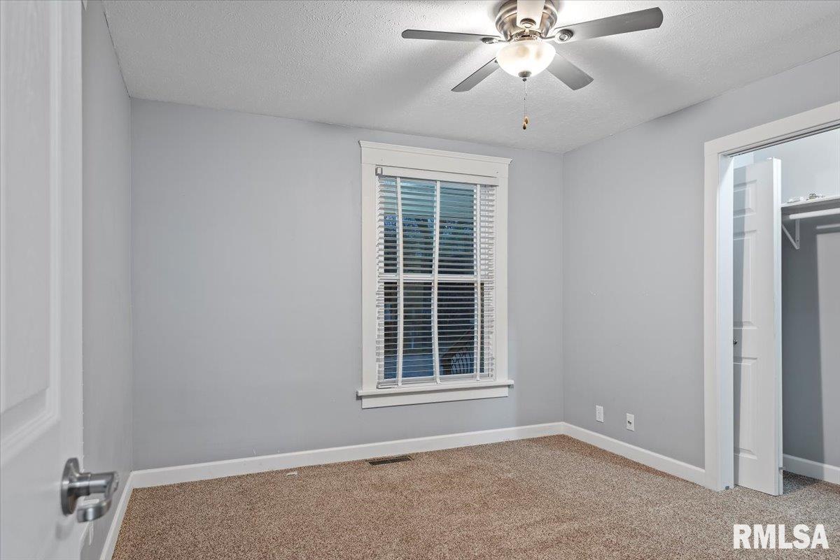 199 West Jackson Street Athens, IL 62613 - Photo 14 of 32 Gallery Image 14