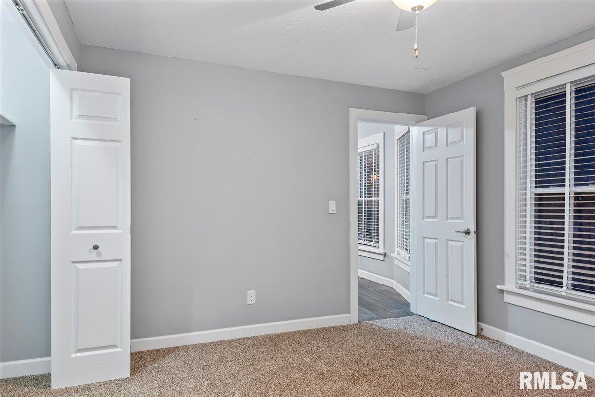 199 West Jackson Street Athens, IL 62613 - Photo 15 of 32 Gallery Image 15