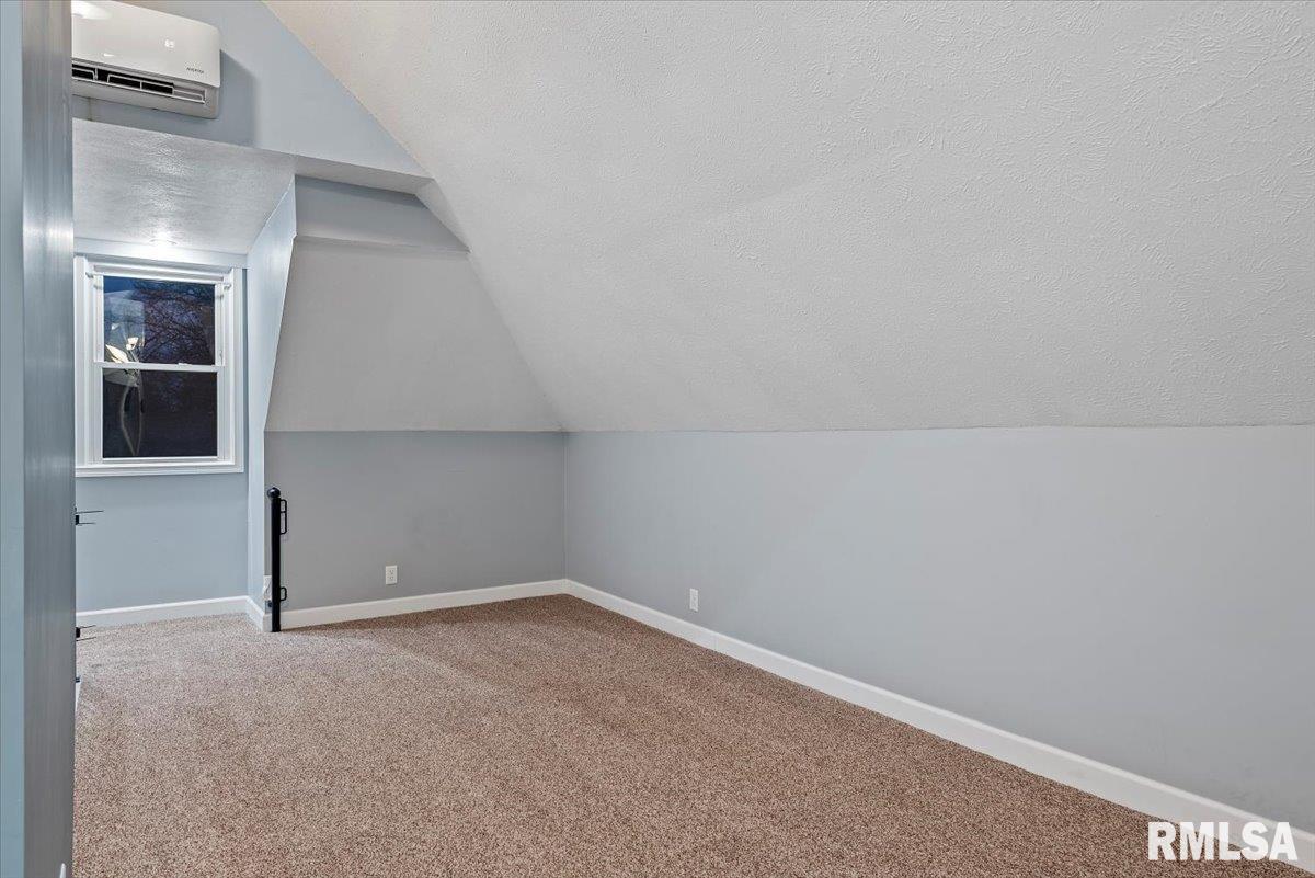 199 West Jackson Street Athens, IL 62613 - Photo 19 of 32 Gallery Image 19