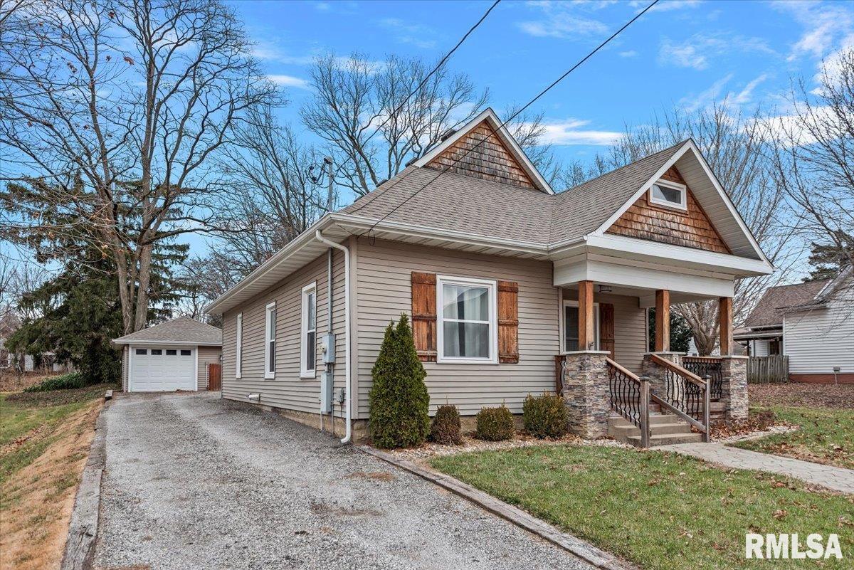 199 West Jackson Street Athens, IL 62613 - Photo 3 of 32 Gallery Image 3