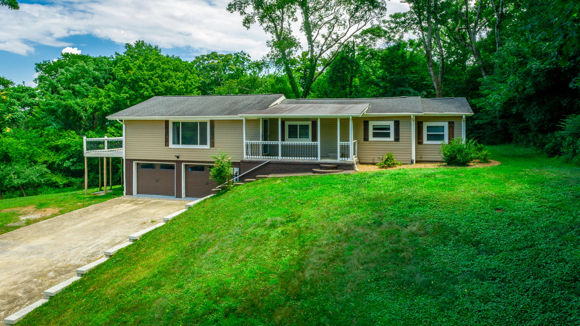 6582 Fairview Road Hixson, TN 37343 - Photo 1 of 34 6582 Fairview Road HD-126
