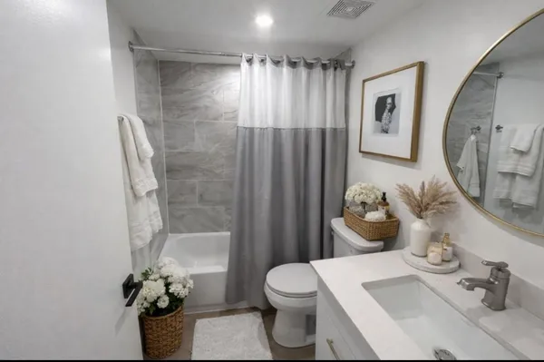 $2,700 | 7040 Coral Way, Unit 502, Miami, FL 33155