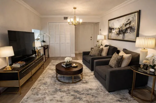 $2,700 | 7040 Coral Way, Unit 502, Miami, FL 33155