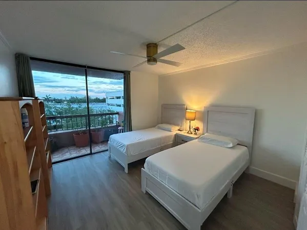 $2,700 | 7040 Coral Way, Unit 502, Miami, FL 33155