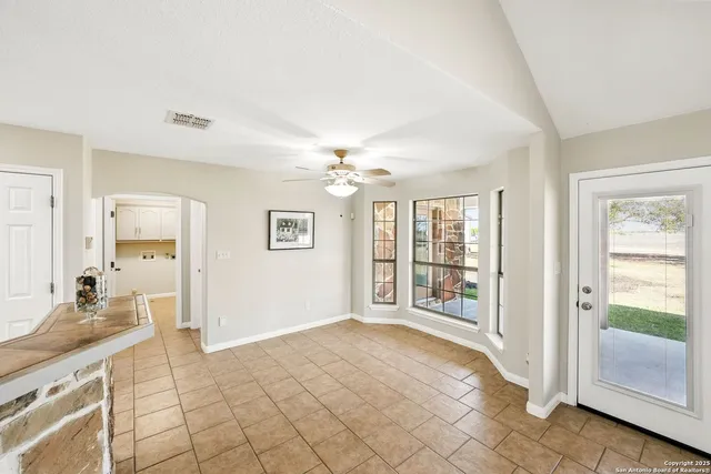 $689,900 | 3362 Abbott Road, St. Hedwig, TX 78152