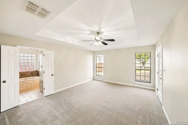 $689,900 | 3362 Abbott Road, St. Hedwig, TX 78152