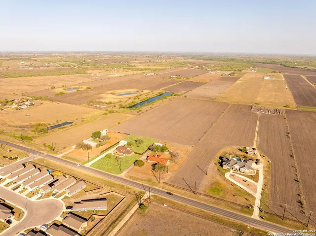 $689,900 | 3362 Abbott Road, St. Hedwig, TX 78152