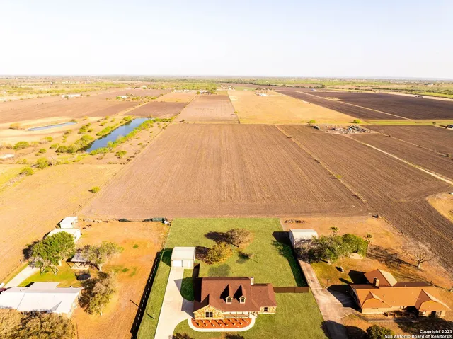 $689,900 | 3362 Abbott Road, St. Hedwig, TX 78152