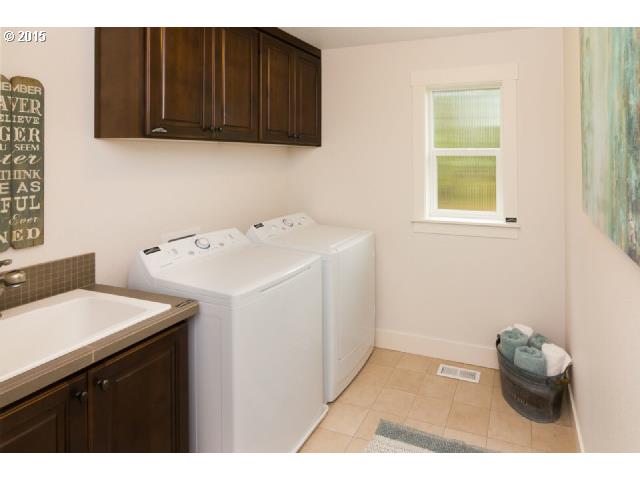 7613 Southwest Applegate Drive, Unit 7 Beaverton, OR 97007 - Photo 13 of 13 Gallery Image 13