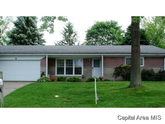 8 Mesa Road Springfield, IL 62702 - Photo 1 of 12