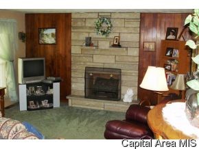 8 Mesa Road Springfield, IL 62702 - Photo 4 of 12