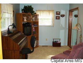 8 Mesa Road Springfield, IL 62702 - Photo 10 of 12