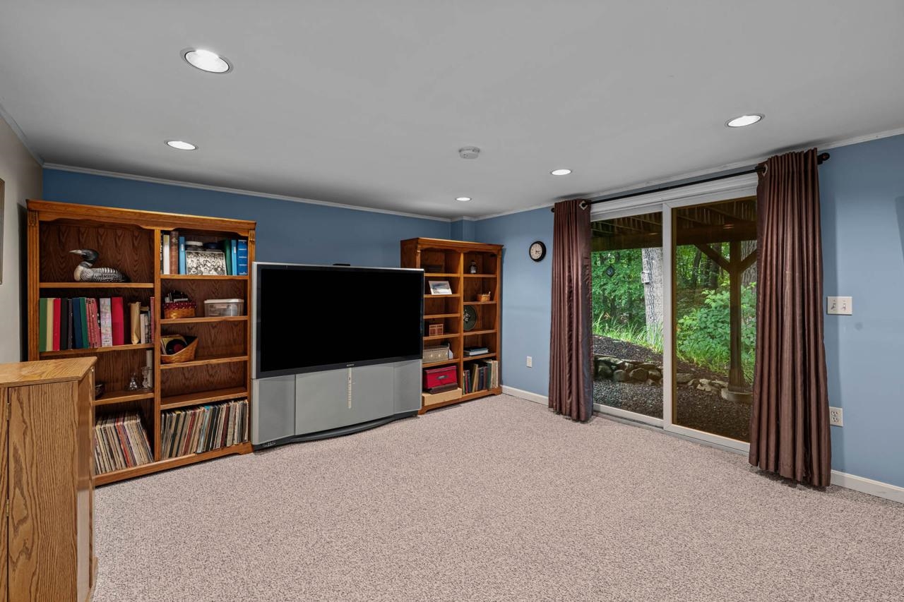 1 Trent Road Hooksett, NH 03106 - Photo 41 of 42