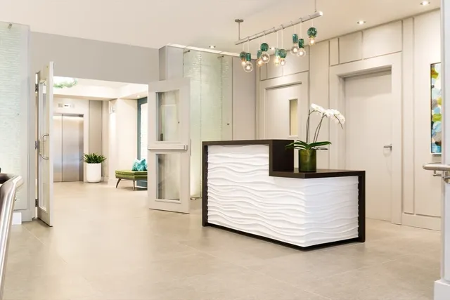 $1,139,000 | 234 Causeway Street, Unit 918, Boston, MA 02114