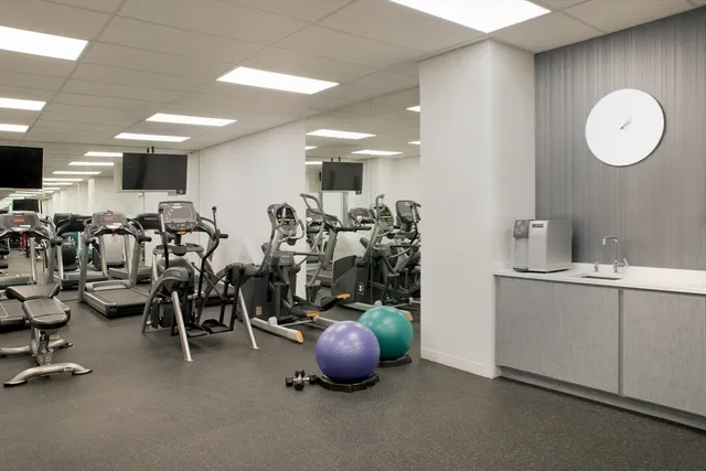 $1,139,000 | 234 Causeway Street, Unit 918, Boston, MA 02114