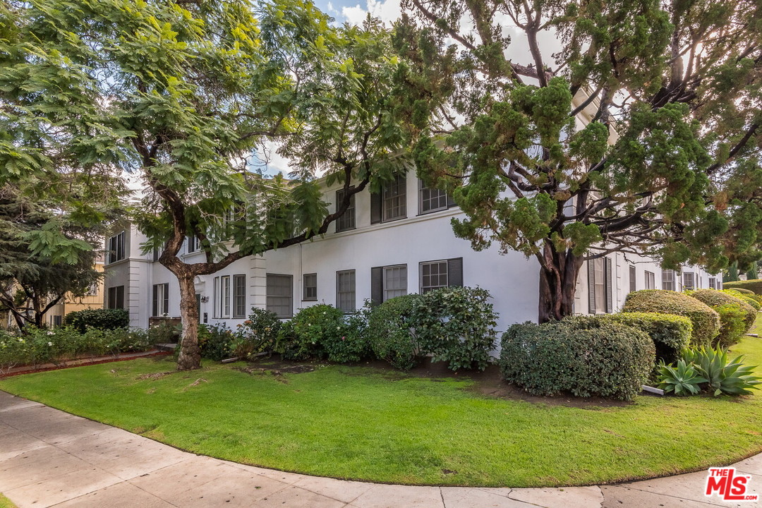 3288 Lowry Road Los Angeles, CA 90027 - Photo 1 of 8