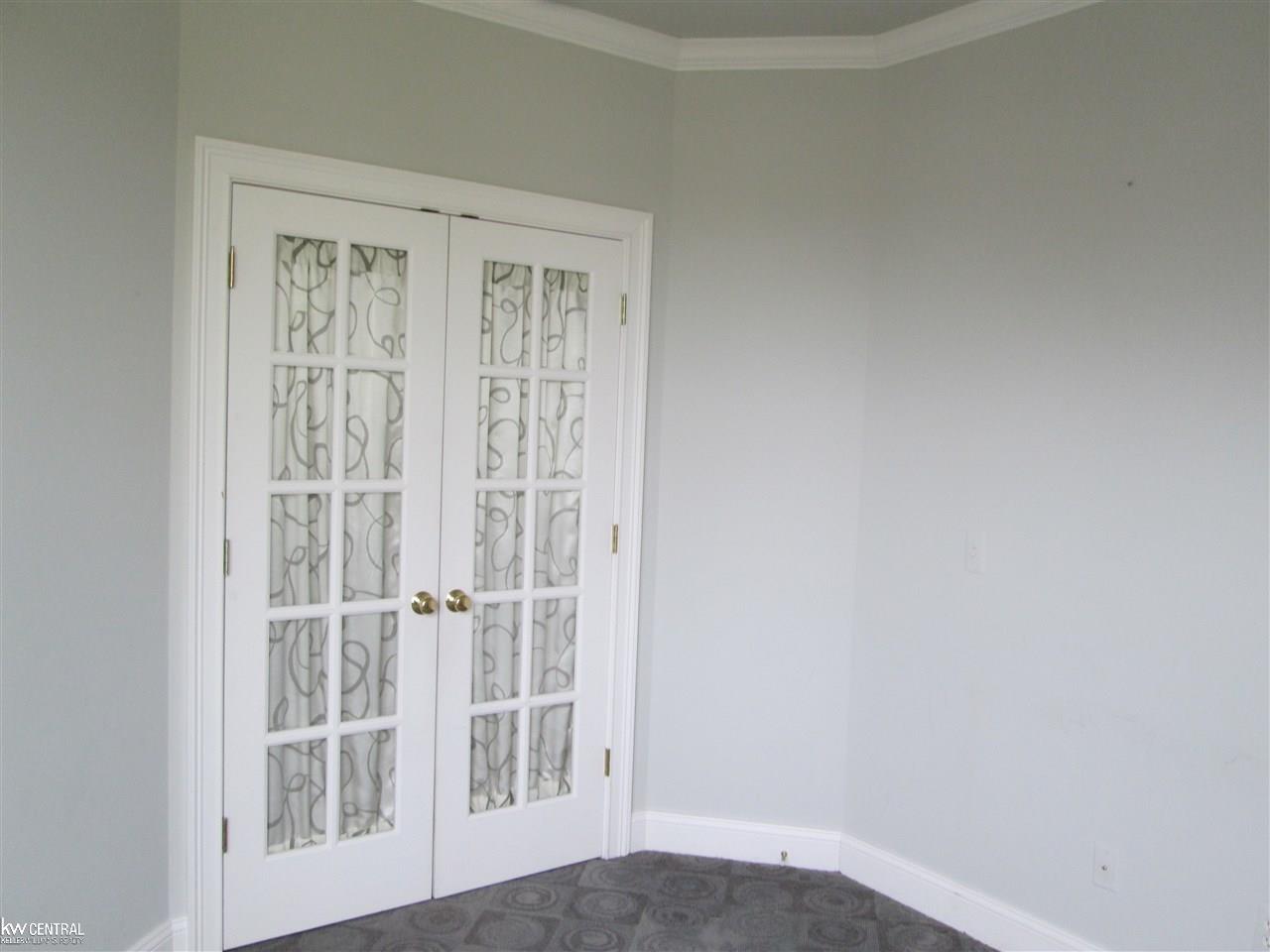 39204 Hayes Road Clinton Township, MI 48038 - Photo 14 of 43 50039091-13.JPG