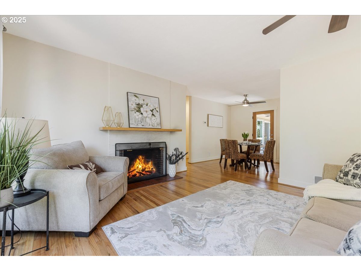 5155 Southwest Chestnut Avenue Beaverton, OR 97005 - Photo 12 of 42 Gallery Image 12