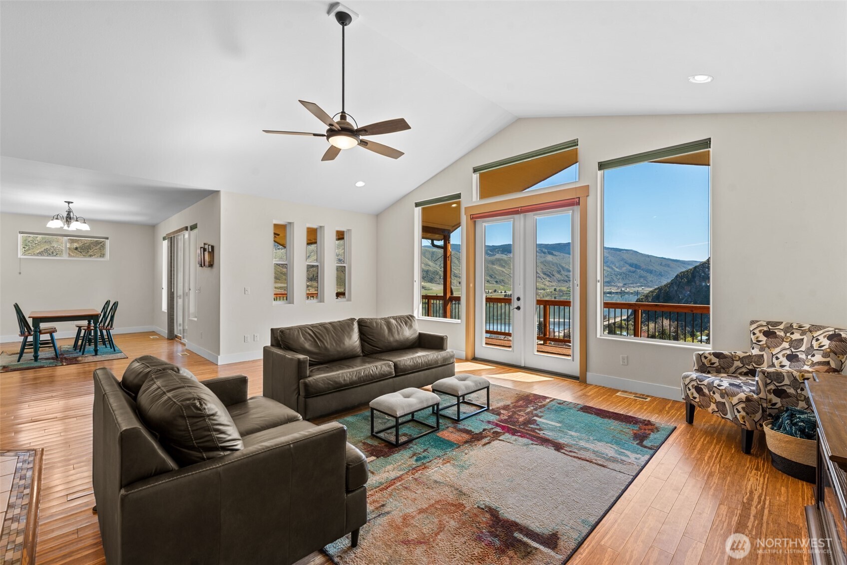 1024 Columbia Point Entiat, WA 98822 - Photo 16 of 29 Gallery Image 16