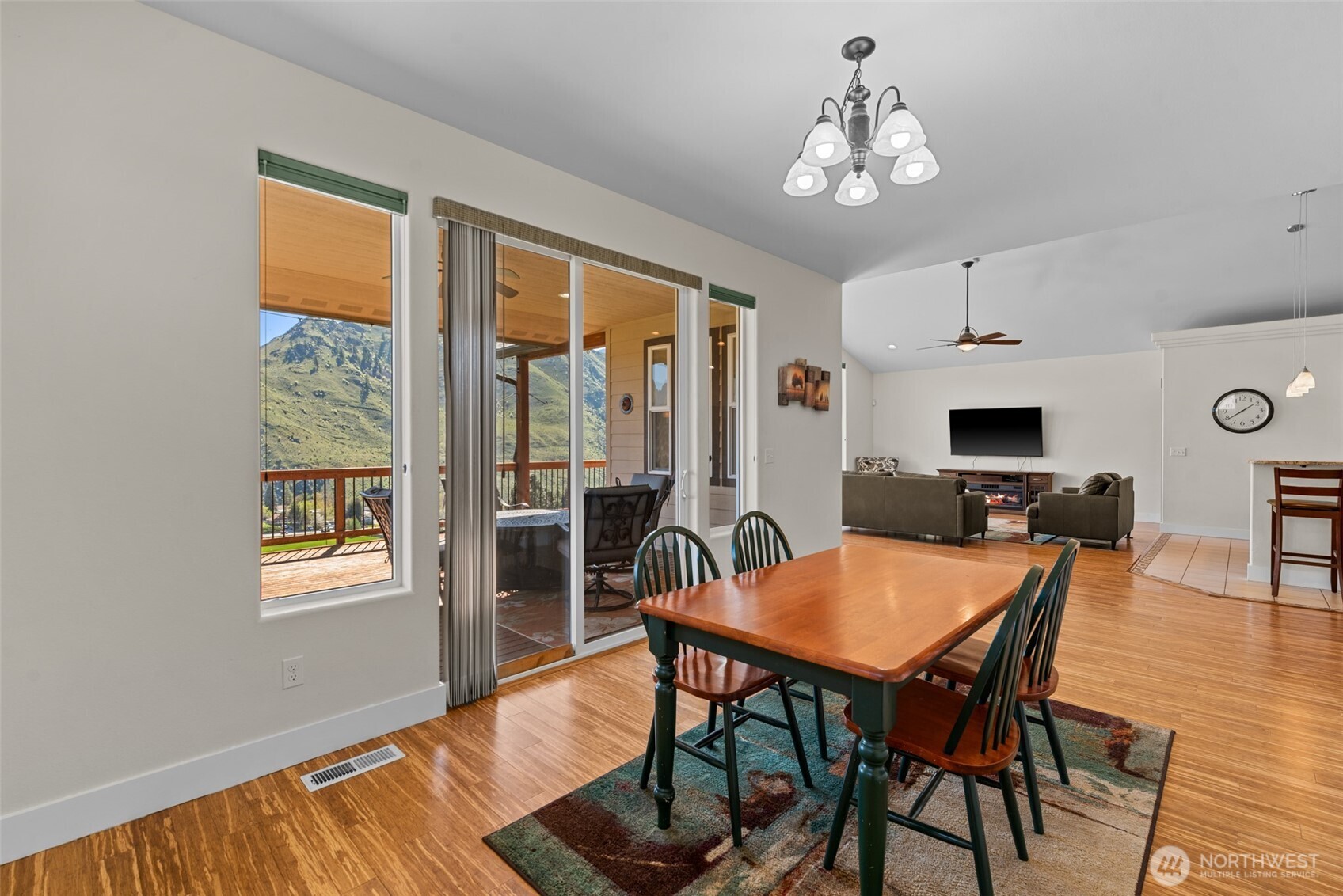 1024 Columbia Point Entiat, WA 98822 - Photo 23 of 29 Gallery Image 23