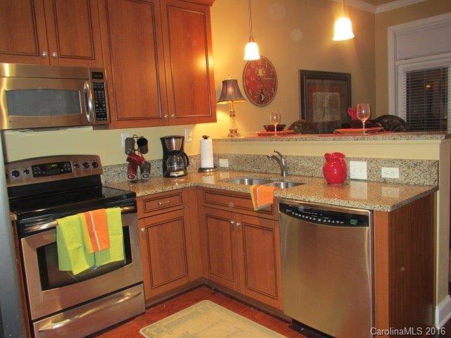 230 South Tryon Street, Unit 404 Charlotte, NC 28202 - Photo 4 of 15
