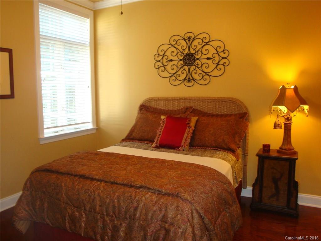 230 South Tryon Street, Unit 404 Charlotte, NC 28202 - Photo 8 of 15