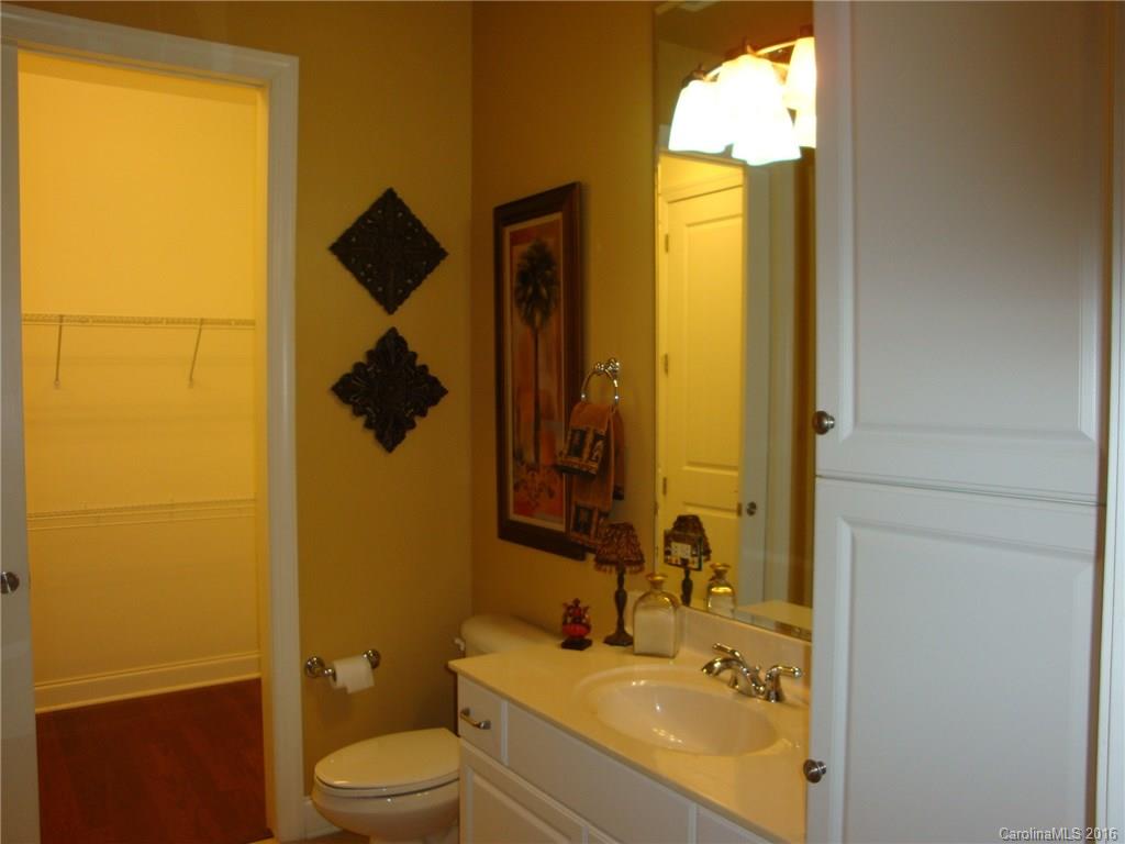 230 South Tryon Street, Unit 404 Charlotte, NC 28202 - Photo 9 of 15