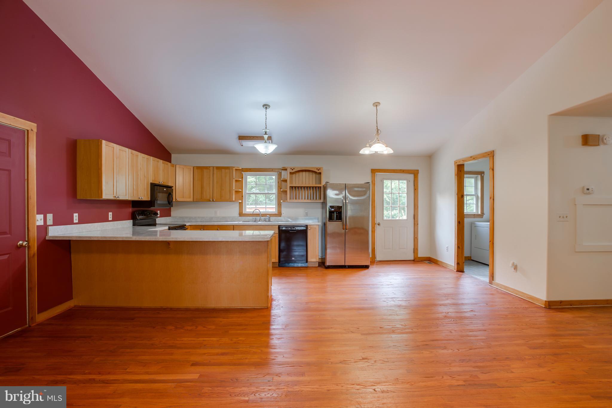 7320 Pine Stake Road Culpeper, VA 22701 - Photo 5 of 23 Vaulted ceiling gives an airy feel to this space
