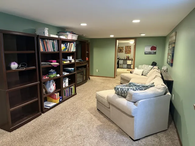 $337,000 | 704 3rd Avenue Northeast, Hillsboro, ND 58045