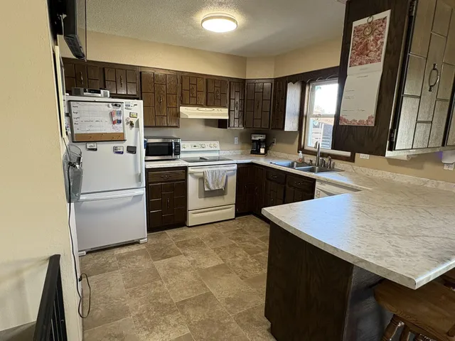 $337,000 | 704 3rd Avenue Northeast, Hillsboro, ND 58045