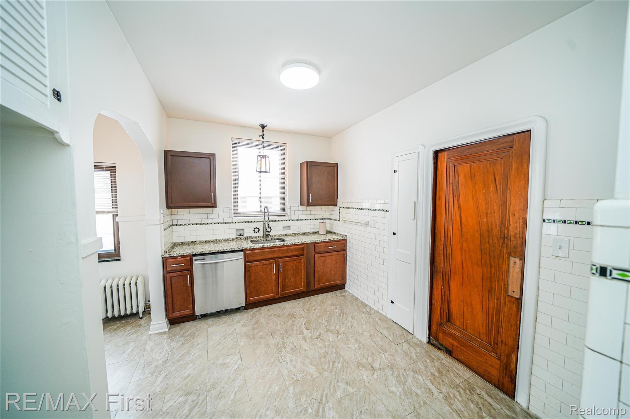 4100 Devonshire Road Detroit, MI 48224 - Photo 39 of 84 2-44.jpg
