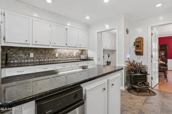 $379,900 | 420 Shadow Lake Cove, Raymond, MS 39154