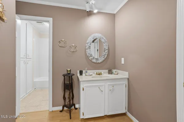 $379,900 | 420 Shadow Lake Cove, Raymond, MS 39154