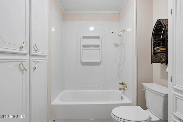 $379,900 | 420 Shadow Lake Cove, Raymond, MS 39154