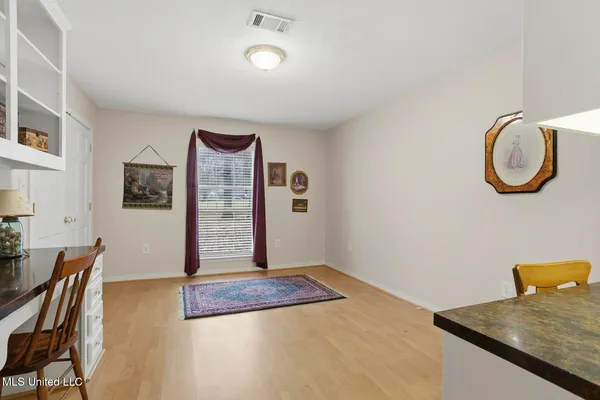 $379,900 | 420 Shadow Lake Cove, Raymond, MS 39154