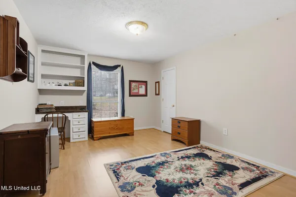 $379,900 | 420 Shadow Lake Cove, Raymond, MS 39154