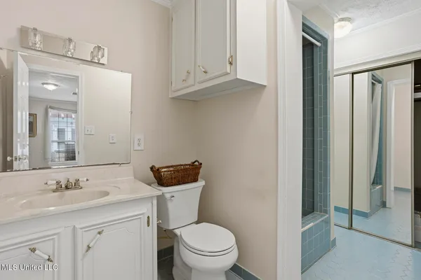 $379,900 | 420 Shadow Lake Cove, Raymond, MS 39154