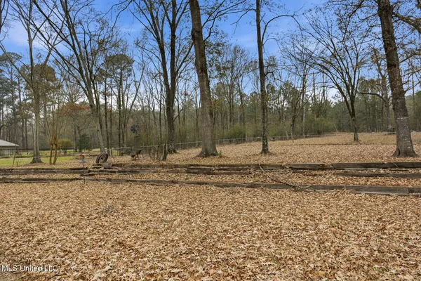 $379,900 | 420 Shadow Lake Cove, Raymond, MS 39154