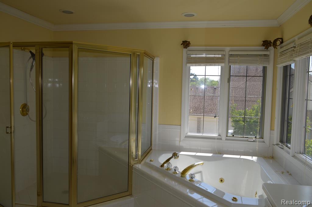 5866 Wellwood Drive Rochester, MI 48306 - Photo 19 of 25