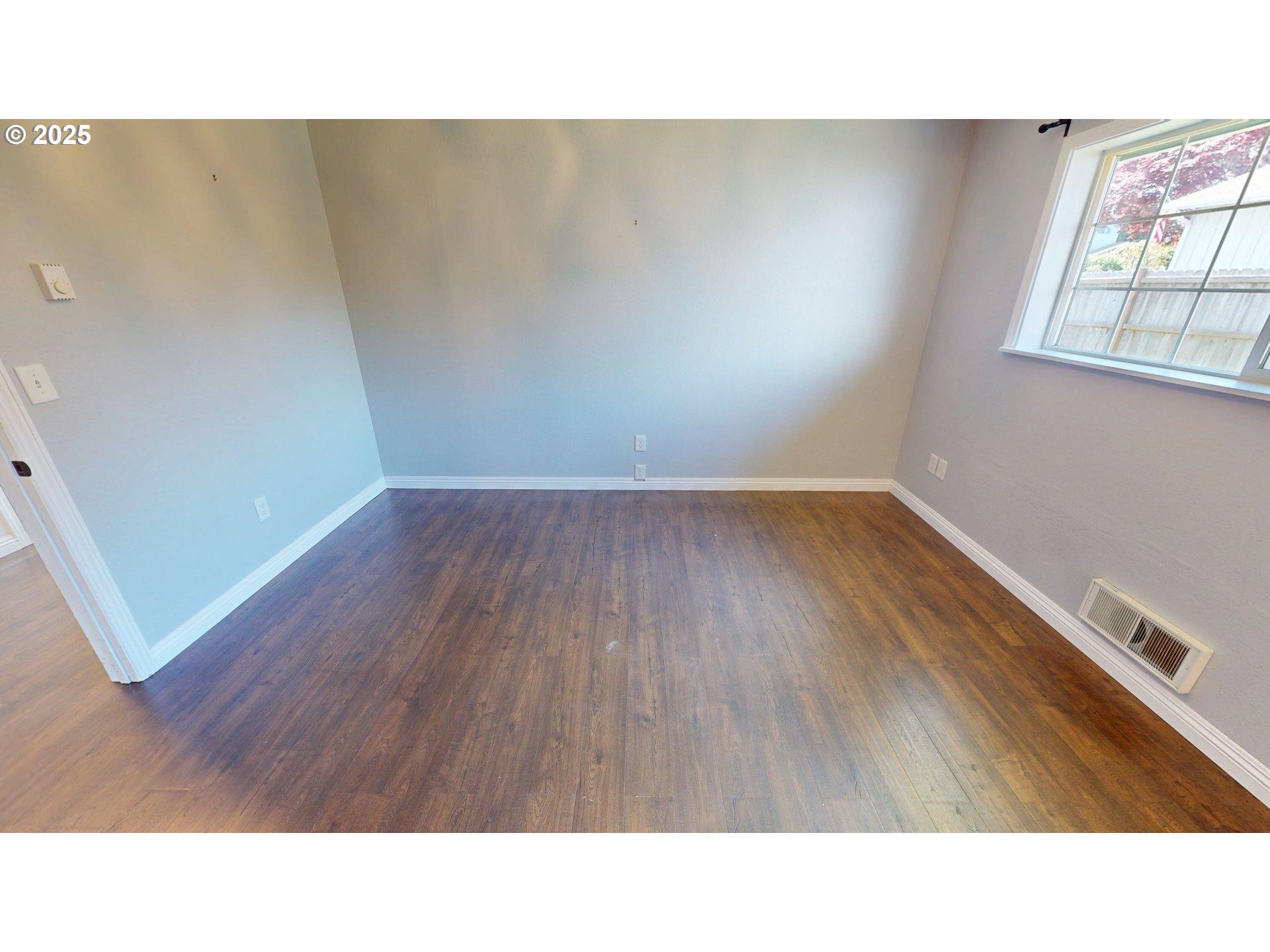 335 Mill Beach Road Brookings, OR 97415 - Photo 17 of 39 Primary Bedroom