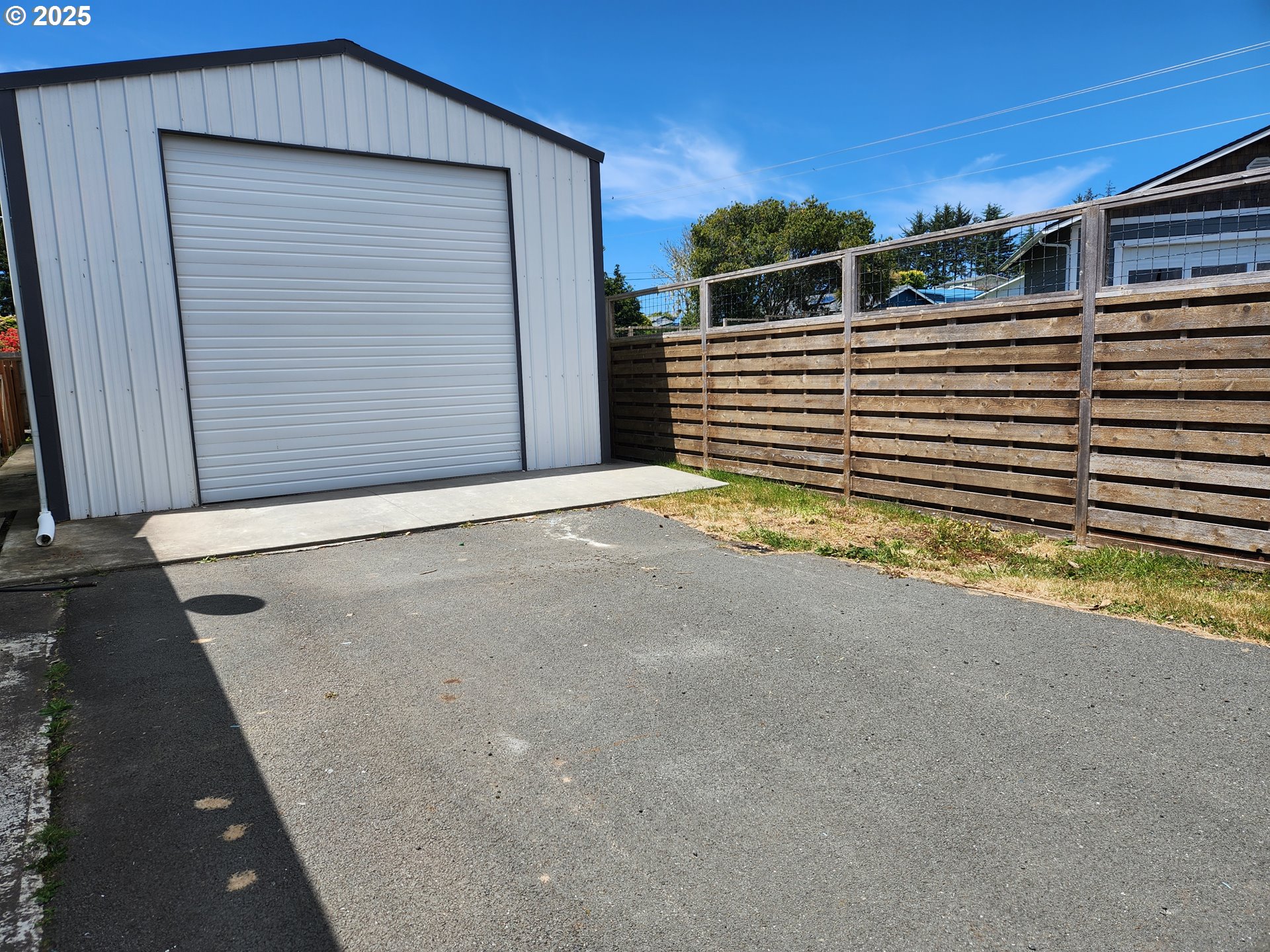 335 Mill Beach Road Brookings, OR 97415 - Photo 2 of 39 Shop