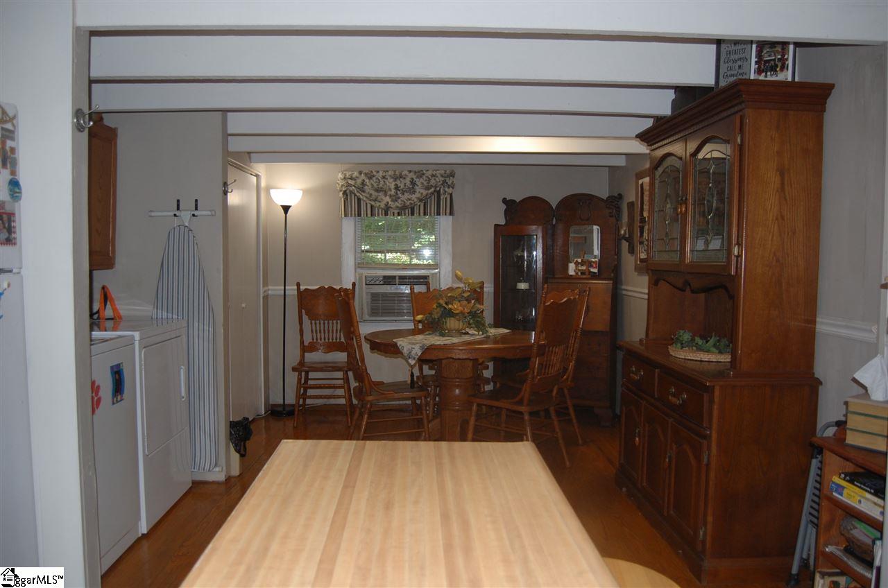 219 Duckworth Road Marietta, SC 29661 - Photo 3 of 18 Gallery Image 3