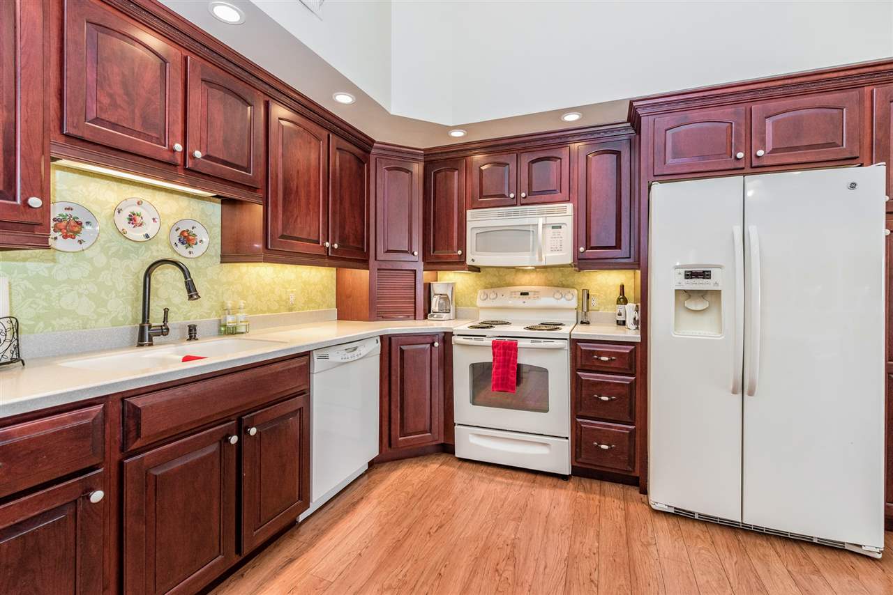 875 GreenView Court, Unit 63 Rochester, MI 48307 - Photo 20 of 81 31397243-19.JPG