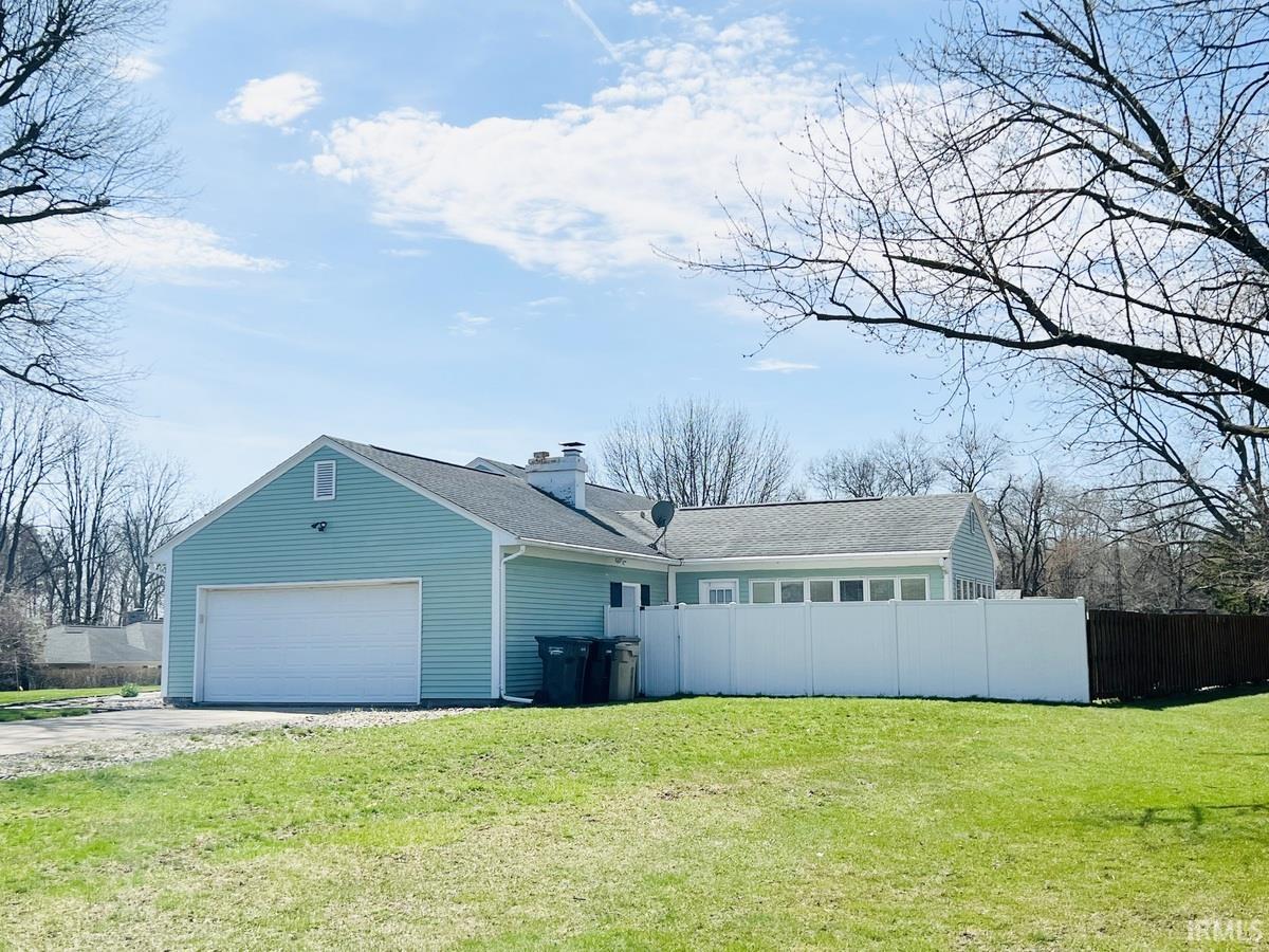 1225 Riding Mall South Bend, IN 46614 - Photo 4 of 34 Gallery Image 4