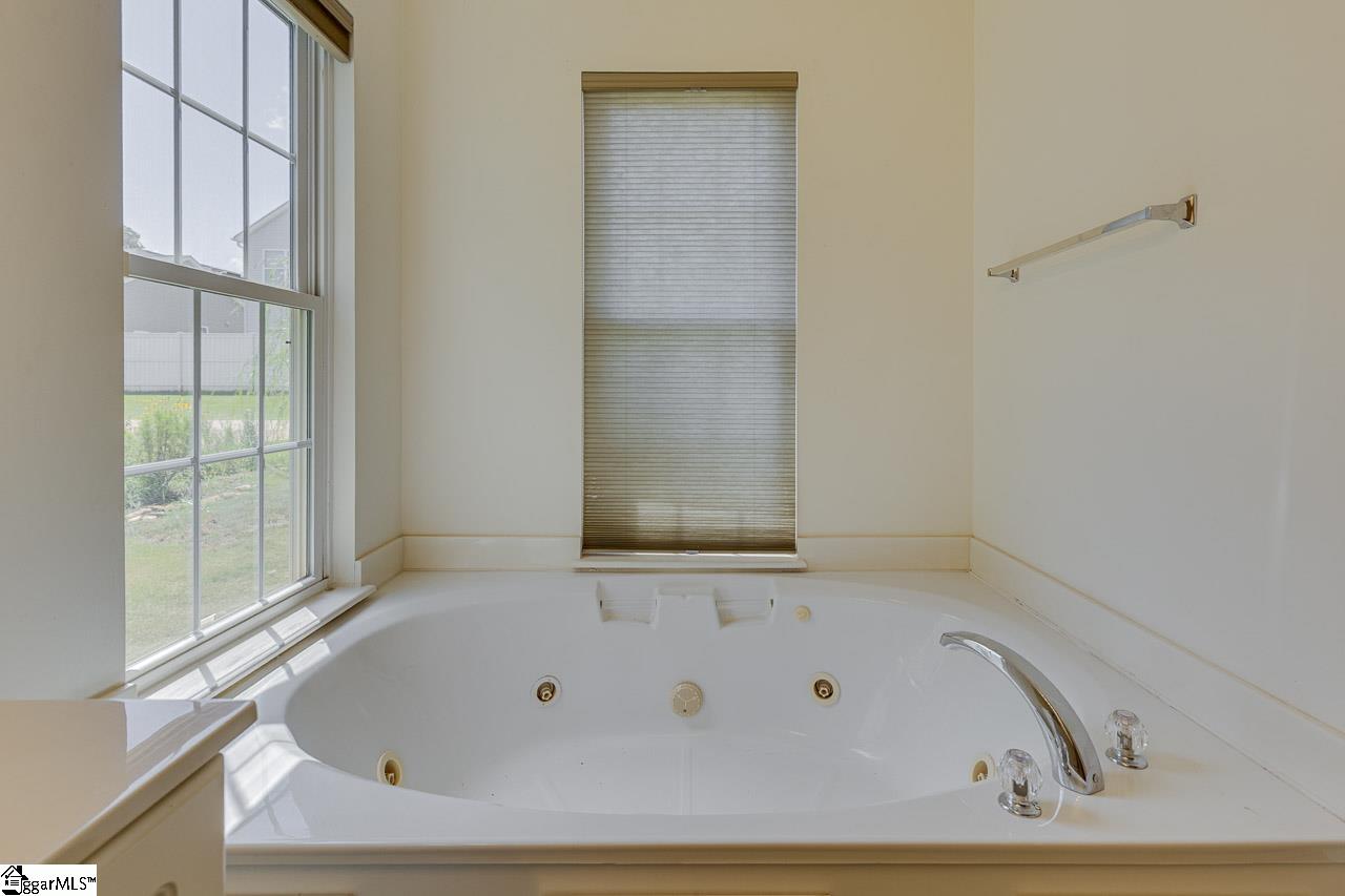1010 Meehan Way Pendleton, SC 29670 - Photo 24 of 39